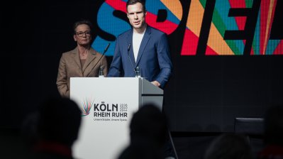 Redesituation auf der Bühne