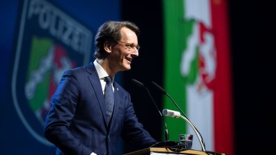 Mehr als 3.000 Frauen und Männer legen Diensteid für die Polizei NRW ab – Rekordeinstellungszahl für Nordrhein-Westfalen
