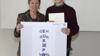 Ministerin Schwall-Düren zeichnet die Gewinner im Schülerfoto- und Kurzfilmwettbewerb „Eurovisions“ aus, 24.01.2014