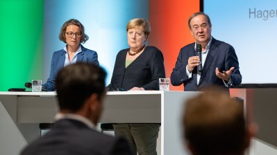 Bundeskanzlerin Angela Merkel und Ministerpräsident Armin Laschet im Märkischen Kreis und in Hagen