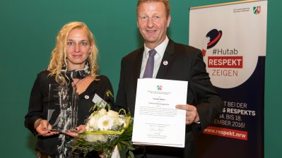 Sieben mutige Menschen aus NRW vom Land für Zivilcourage geehrt