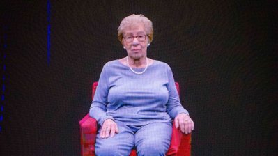 Kulturministerium und Holocaust Museum Chicago wollen bei politischer Bildung zusammenarbeiten - Eva Schloss