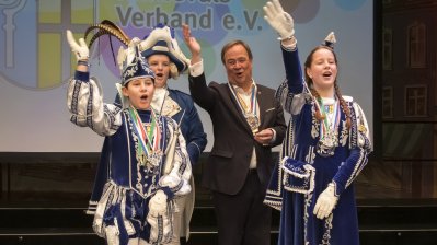 Ministerpräsident Armin Laschet empfängt die Kinderprinzenpaare und Kinderdreigestirne aus Nordrhein-Westfalen