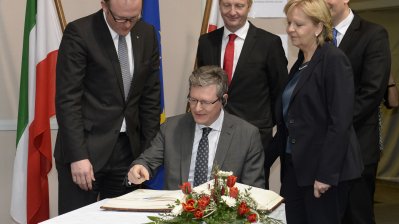 EU-Sozialkommissar Andor zu Besuch in Duisburg, 07.02.2014