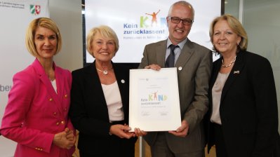 Kick-off-Veranstaltung "Kein Kind zurücklassen" am 26.03.2012 in Düsseldorf