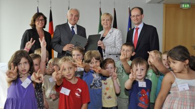 "Pakt für den Sport" unterzeichnet, 17.07.2013