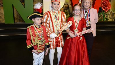 Ministerpräsidentin Hannelore Kraft empfängt die Kinderprinzenpaare und Kinderdreigestirne aus Nordrhein-Westfalen