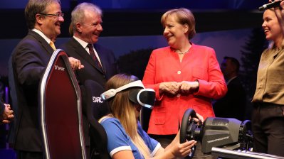 Ministerpräsident Armin Laschet eröffnet die gamescom 2017