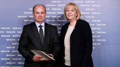 Ministerpräsidentin Kraft verleiht die Rettungsmedaille an 30 Bürgerinnen und Bürger