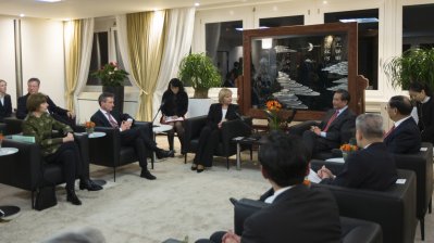 Politisches Gespräch zwischen Ministerpräsidentin Hannelore Kraft und dem chinesischen Außenminister WANG Yi.