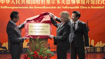 Ministerpräsidentin Hannelore Kraft und Außenminister WANG Yi eröffnen Generalkonsulat für NRW
