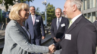 Ministerpraesidentin Hannelroe Kraft informiert sich über die Arbeit des Deutschen Instituts für Telemedizin und Gesundheitsförderung (DITG)