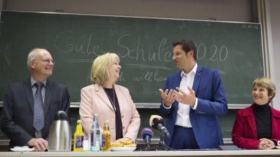 Ministerpräsidentin Hannelore Kraft besucht Schulzentrum Gerthe in Bochum 