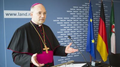 Künftiger Bischof von Aachen leistet Treueeid gegenüber dem Staat