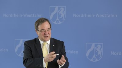 Ministerpräsident Laschet verleiht den Verdienstorden des Landes Nordrhein-Westfalen