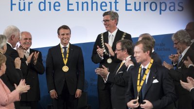 Emmanuel Macron erhält den Internationalen Karlspreis