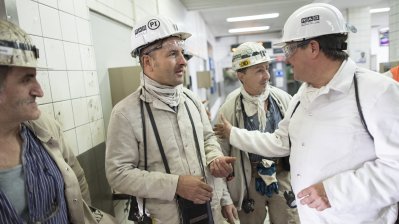 Ministerpräsident Armin Laschet unternimmt letzte Grubenfahrt mit Kumpeln in der Zeche Prosper-Haniel