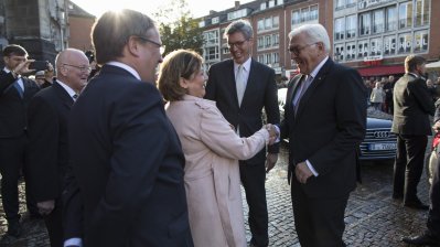 Begrüßung des Bundespräsidenten Steinmeier in Aachen.