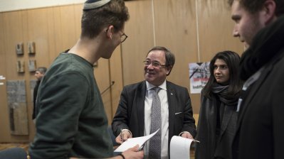 Ministerpräsident Armin Laschet gedenkt in Auschwitz den Opfern des Holocaust