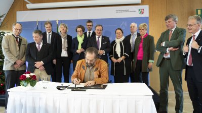 Landesregierung und Verbände beschließen gemeinsamen Waldpakt Nordrhein-Westfalen