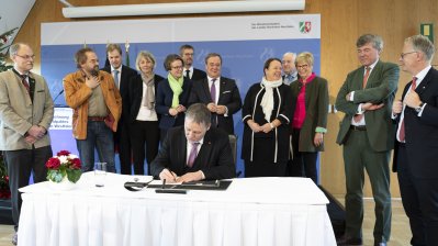 Landesregierung und Verbände beschließen gemeinsamen Waldpakt Nordrhein-Westfalen