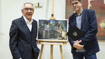 Sieger des Foto-Wettbewerbs zum Beneluxjahr ausgezeichnet: „Europa heute – Kinder statt Krieg“ gewinnt