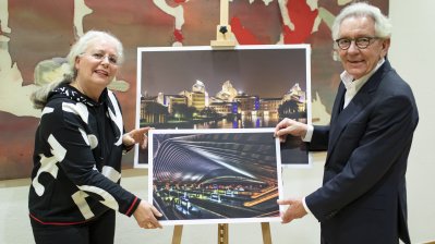 Sieger des Foto-Wettbewerbs zum Beneluxjahr ausgezeichnet: „Europa heute – Kinder statt Krieg“ gewinnt