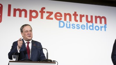 Ministerpräsident Armin Laschet und Bundesgesundheitsminister Jens Spahn besuchen künftiges Impfzentrum in Düsseldorf