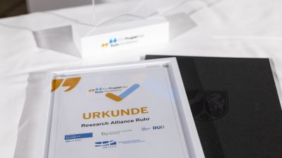 Spitzenforschung in NRW: Unterzeichnung des Kooperationsvertrags „Research Alliance Ruhr“