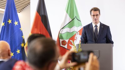 Ministerpräsident Hendrik Wüst empfängt Vertriebenenverbände zum „Tag der Heimat“