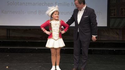 Ministerpräsident Armin Laschet empfängt die Kinderprinzenpaare und Kinderdreigestirne aus Nordrhein-Westfalen