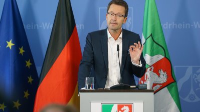 Hochschulen in Nordrhein-Westfalen halten am digitalen Sommersemester fest