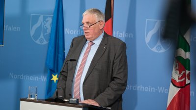 Presse-Briefing zum Corona-Virus: Gesundheitsminister Karl-Josef Laumann