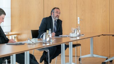 Landesregierung berät mit Religionsgemeinschaften über Vorschläge und Konzepte für Gottesdienste in Corona-Zeiten