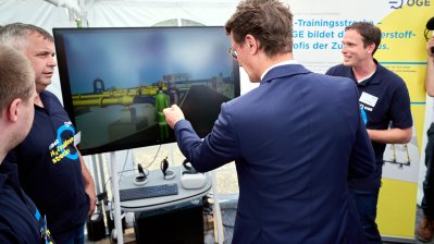 Spatenstich für H2-Trainingsstrecke für den Transport von Wasserstoff mit Ministerpräsident Hendrik Wüst