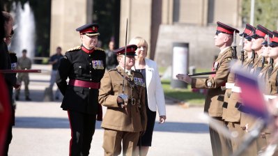 Verleihung des Fahnenbandes des Landes Nordrhein-Westfalen an die 20th Armoured Infantry Brigade