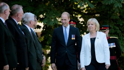 Verleihung des Fahnenbandes des Landes Nordrhein-Westfalen an die 20th Armoured Infantry Brigade