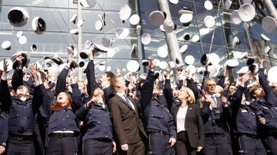 1.400 neue Polizisten vereidigt, 26.03.2012