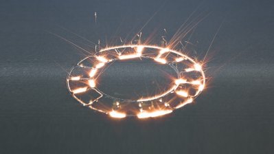 Eine Metallform glüht