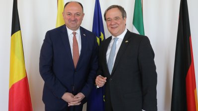 Ministerpräsident Armin Laschet und Willy Borsus unterzeichnen Gemeinsame Erklärung zur Vertiefung der Zusammenarbeit
