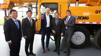 Minister Duin und Generalkonsul Feng besuchen XCMG Europe