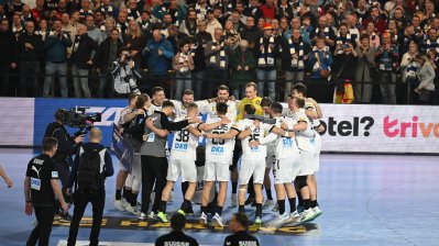 Mit Weltrekord-Spiel: Handball-EM in Düsseldorf gestartet