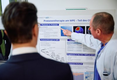 Ministerpräsident Wüst informiert sich im Protonentherapiezentrum WPE in Essen über die Behandlung von Krebserkrankungen