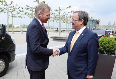 Ministerpräsident Armin Laschet empfängt den Landeshauptmann von Oberösterreich