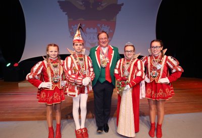 Ministerpräsident Armin Laschet empfängt die Kinderprinzenpaare und Kinderdreigestirne aus Nordrhein-Westfalen