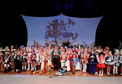 Ministerpräsident Armin Laschet empfängt die Kinderprinzenpaare und Kinderdreigestirne aus Nordrhein-Westfalen