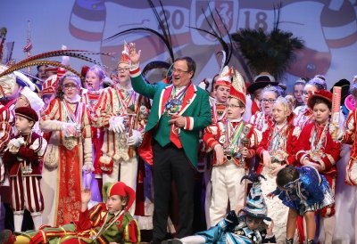 Ministerpräsident Armin Laschet empfängt die Kinderprinzenpaare und Kinderdreigestirne aus Nordrhein-Westfalen