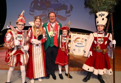 Ministerpräsident Armin Laschet empfängt die Kinderprinzenpaare und Kinderdreigestirne aus Nordrhein-Westfalen