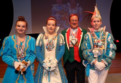 Ministerpräsident Armin Laschet empfängt die Kinderprinzenpaare und Kinderdreigestirne aus Nordrhein-Westfalen