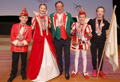 Ministerpräsident Armin Laschet empfängt die Kinderprinzenpaare und Kinderdreigestirne aus Nordrhein-Westfalen